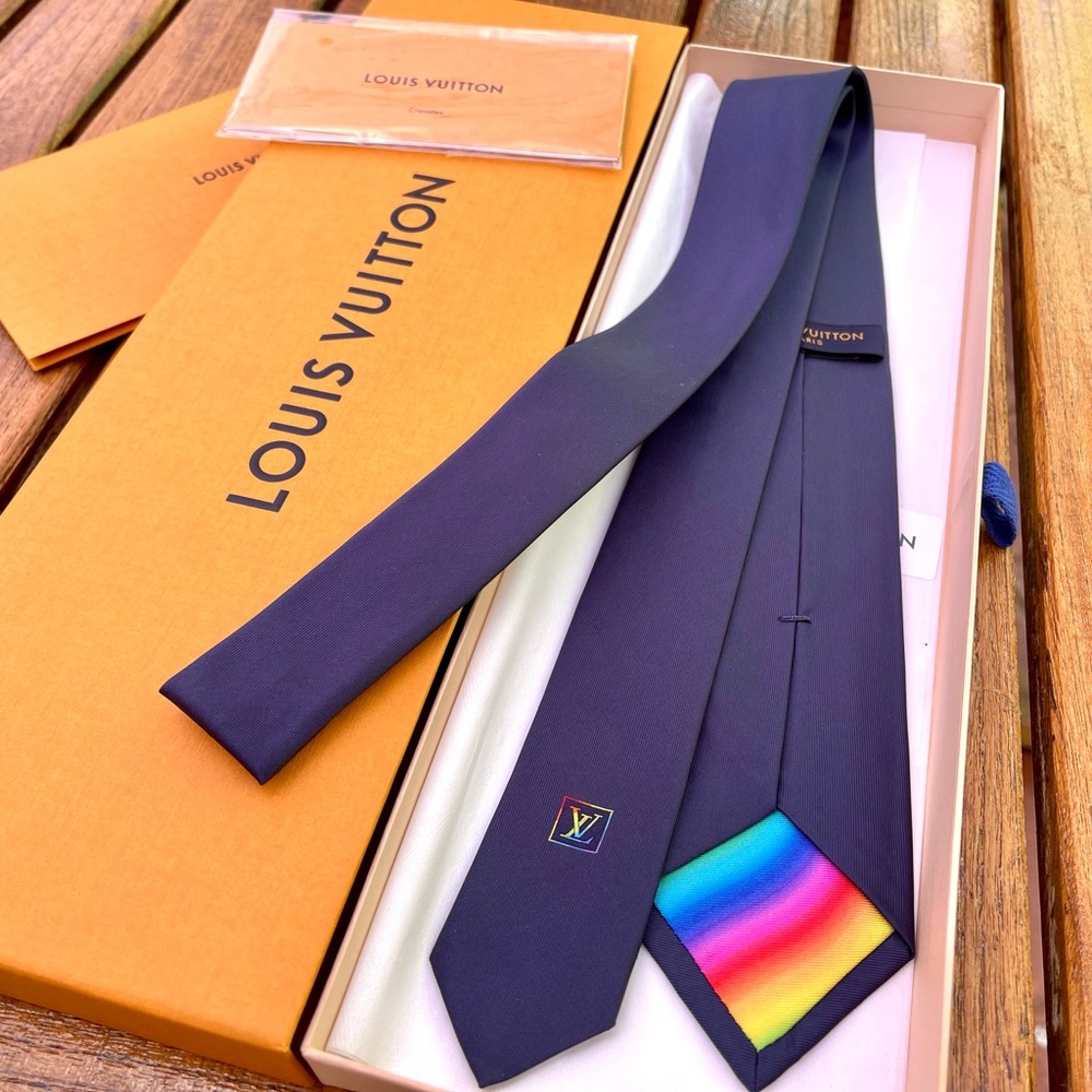 🎁LV HOLIDAY 26’🎁🆕💯LOUIS VUITTON VIRGIL ABLOH RUNWAY SUNSHINE MOTIF TIE🌞🔥 - Picture 15 of 17